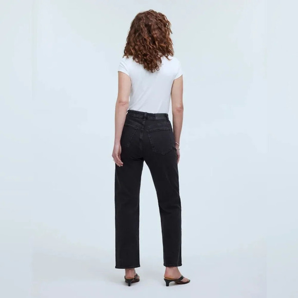 MADEWELL The Curvy 90s Straight Jean in Belmere Wash - Picture 4 of 11